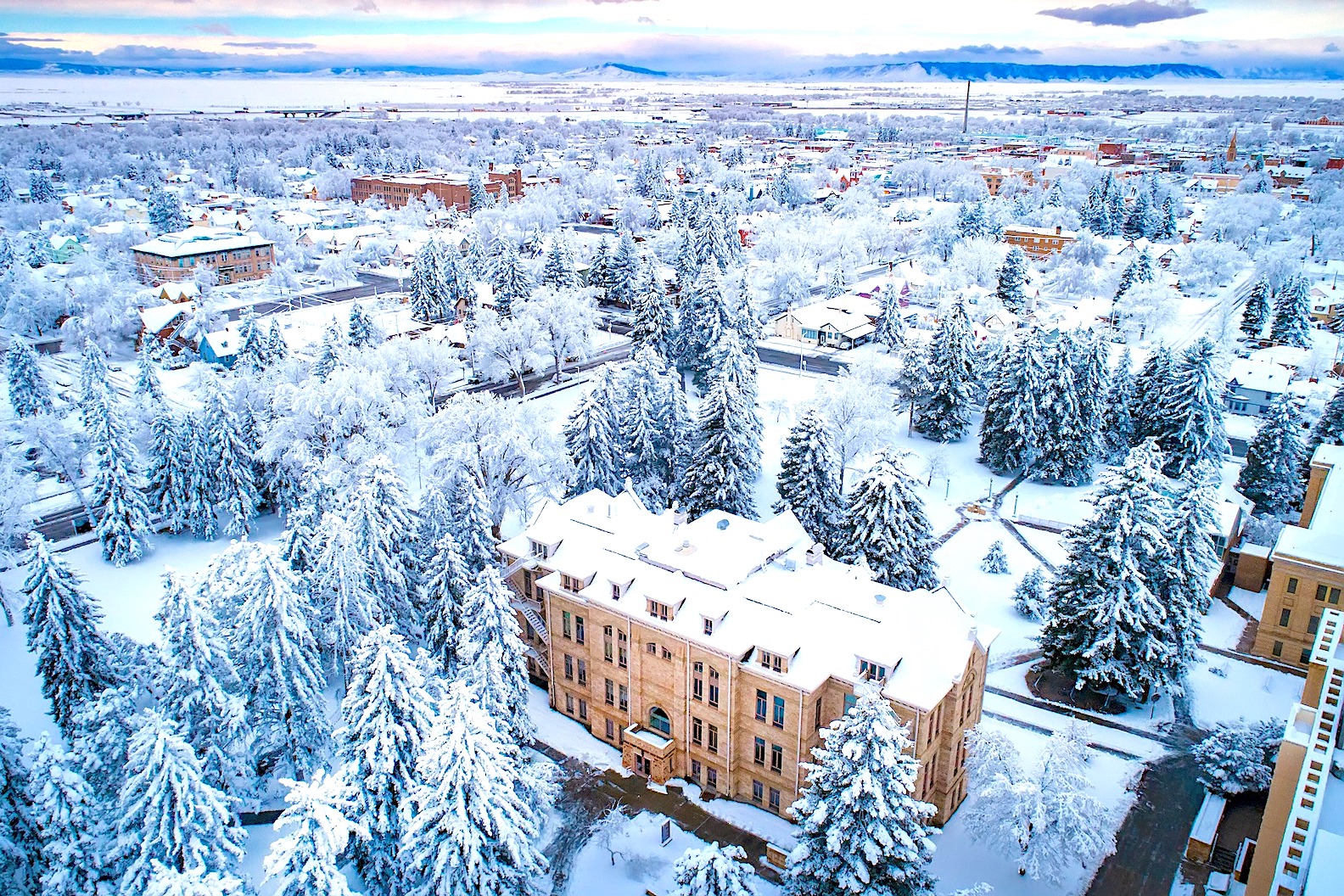 University Of Wyoming Announces Honor Roll JacksonHolePress   273209201 1797566390436504 8715733645577365743 N 